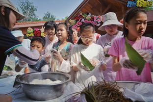 状态火热！康宁汉姆首节9分钟9中6拿下13分2助